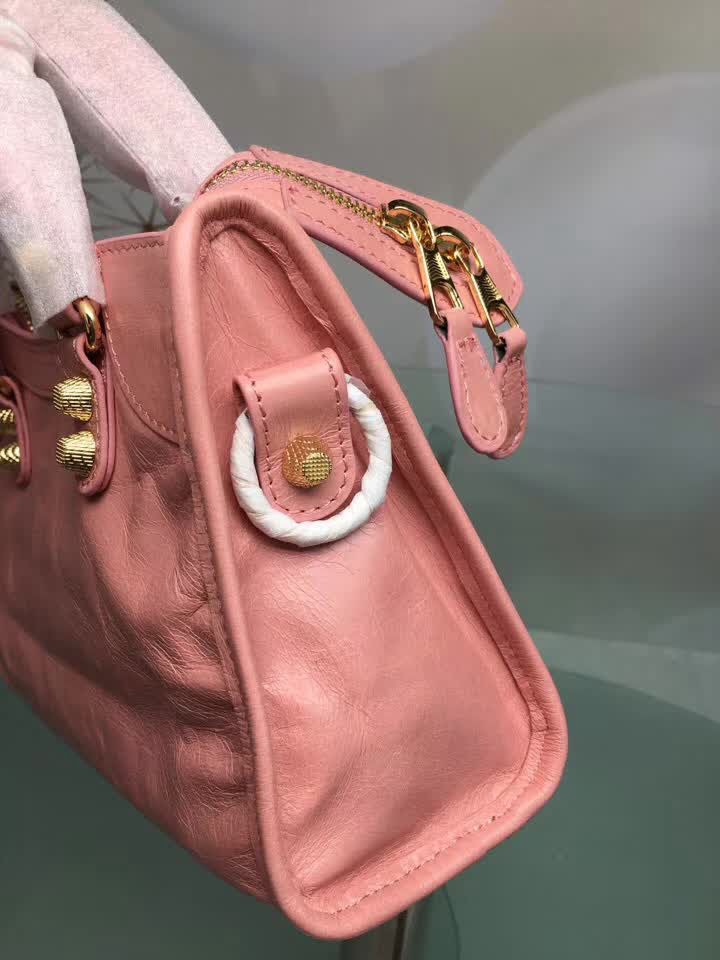 BALENCIAG巴黎世家 義大利進口 原版油蠟頭層牛皮 香皮小銀釘 時尚百搭 手提肩背斜挎包  BL1575